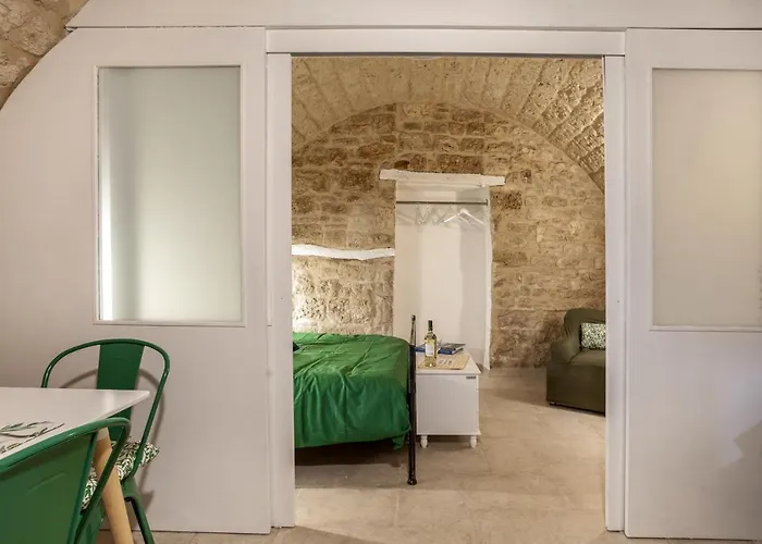 Guesthost - La Pergola In The Heart Of *