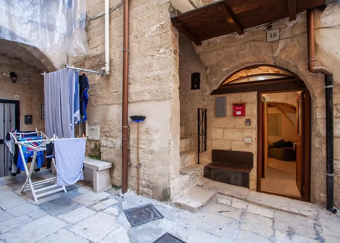 Guesthost - La Pergola In The Heart Of