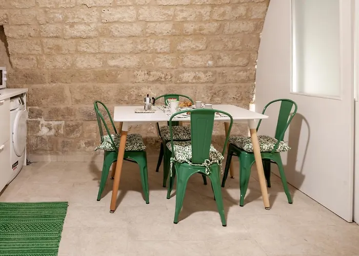 Guesthost - La Pergola In The Heart Of *